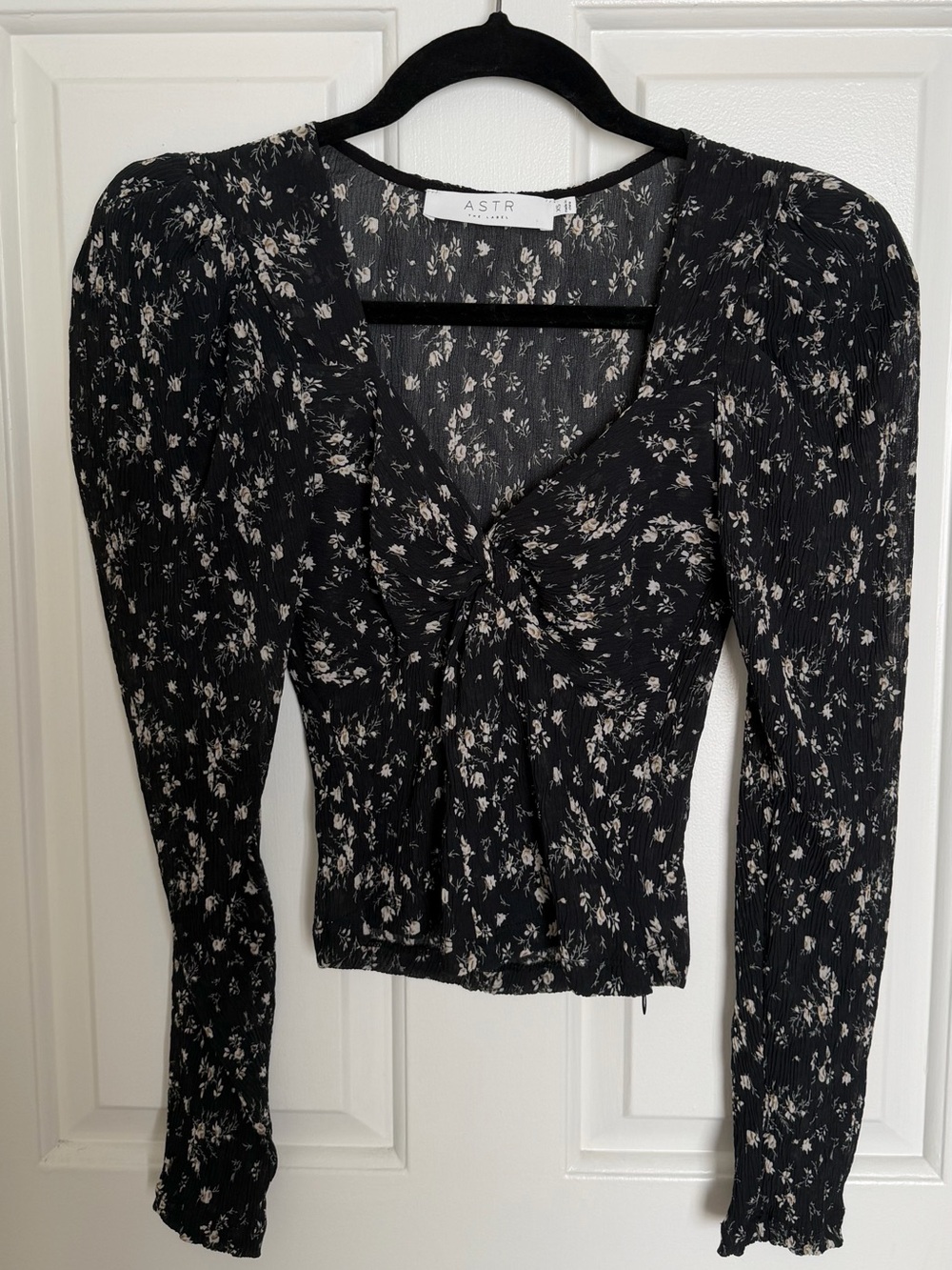 Astr Black Floral Twist-Front Blouse